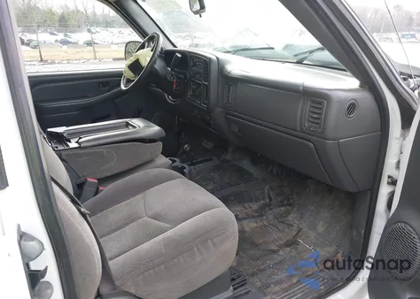 2006 Chevrolet Silverado 1500 Ls z USA, uszkodzony, nr VIN 1GCEK19B16Z167868